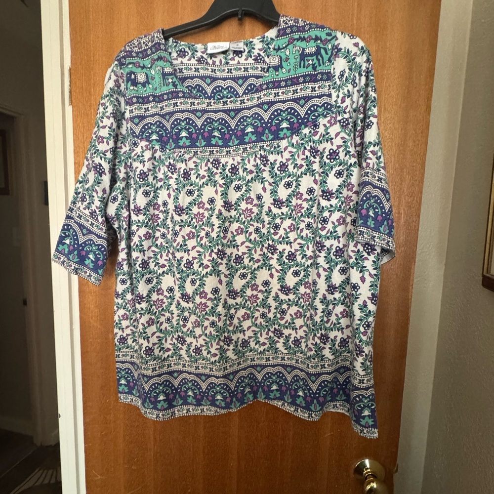 Elegant Floral Women's Tunic - Blue and Purple
vermont co store tunic